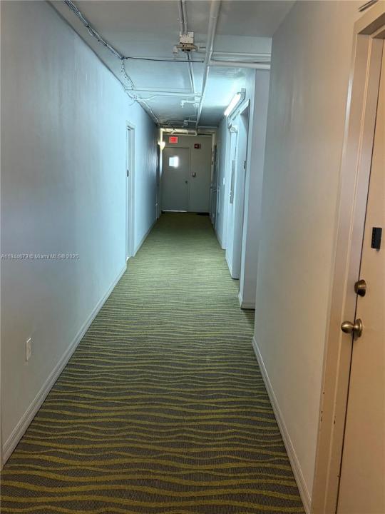 3100 Collins Ave 1406, Miami Beach, Floride 33140, États-Unis