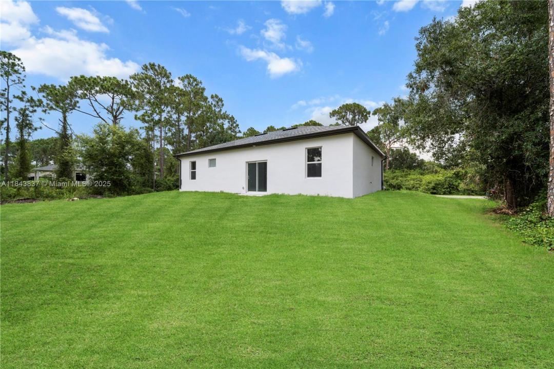 836 CLOW ST E, Lehigh Acres, Florida 33974