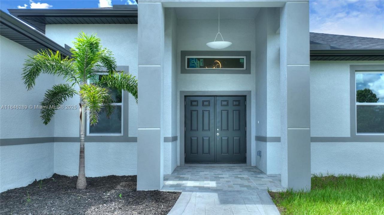 706 Coolidge Ave., Lehigh Acres, Florida 33936