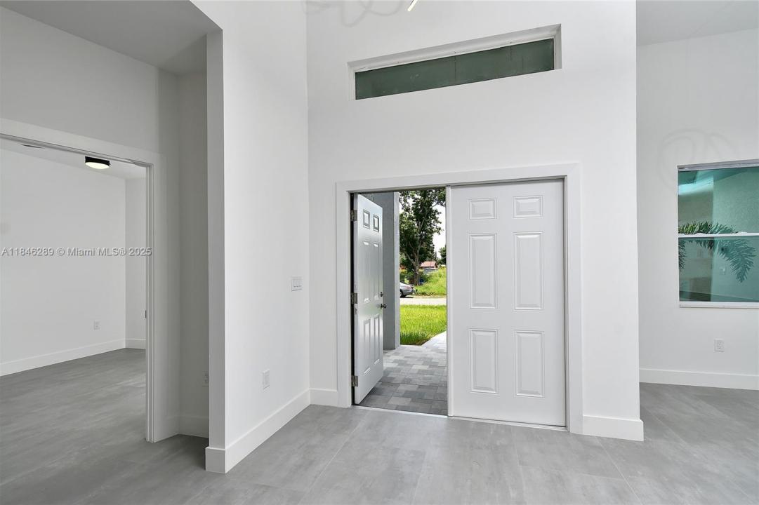 706 Coolidge Ave., Lehigh Acres, Florida 33936