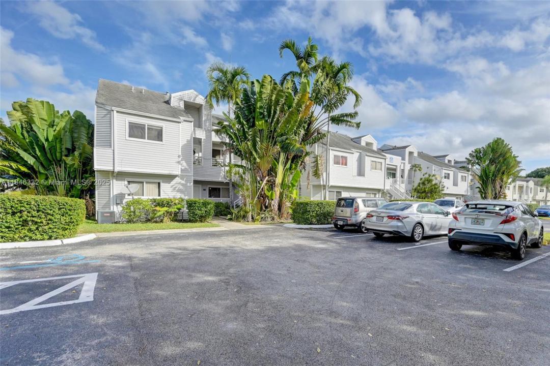 3453 NW 44th St 107, Oakland Park, Florida 33309, Estados Unidos