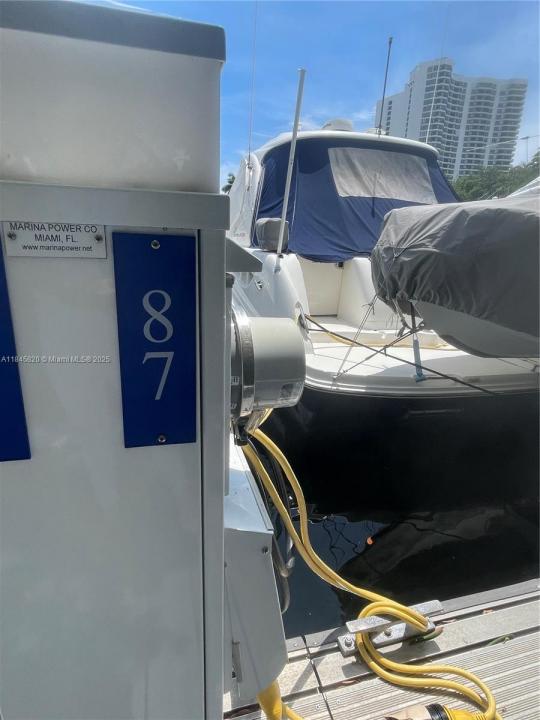 3575 Mystic Pointe Dr, Slip 87, Aventura, Florida 33180, USA