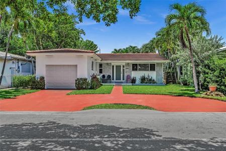 9524 Byron Ave, Surfside, Florida 33154, USA