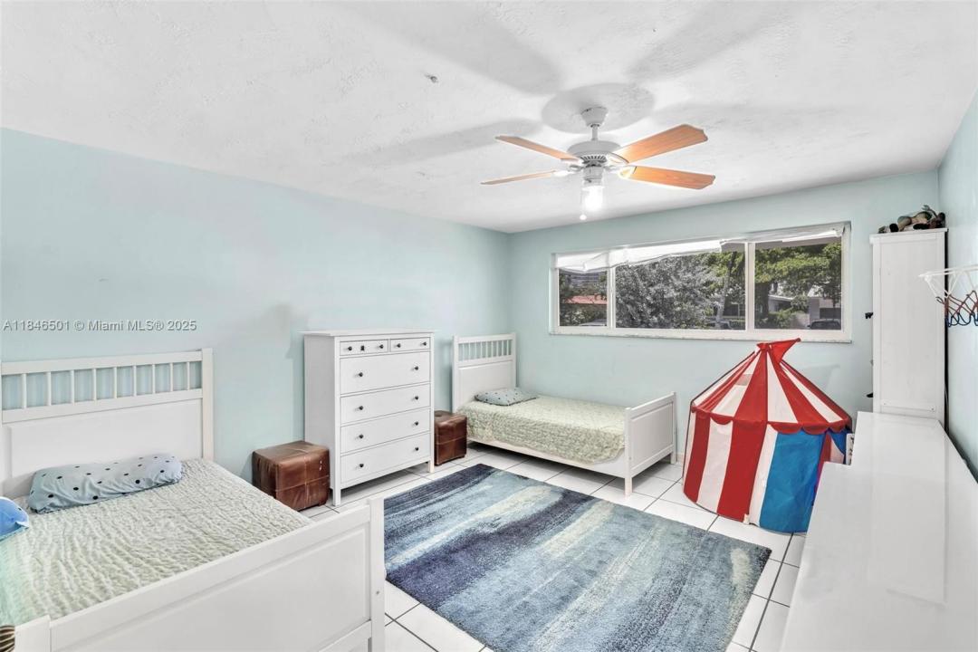9524 Byron Ave, Surfside, Florida 33154