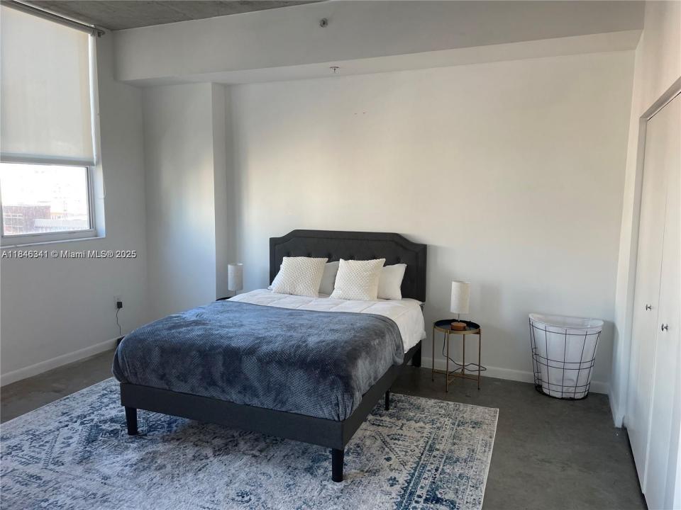 133 NE 2nd 817, Miami, Флорида 33132, Соединенные Штаты
