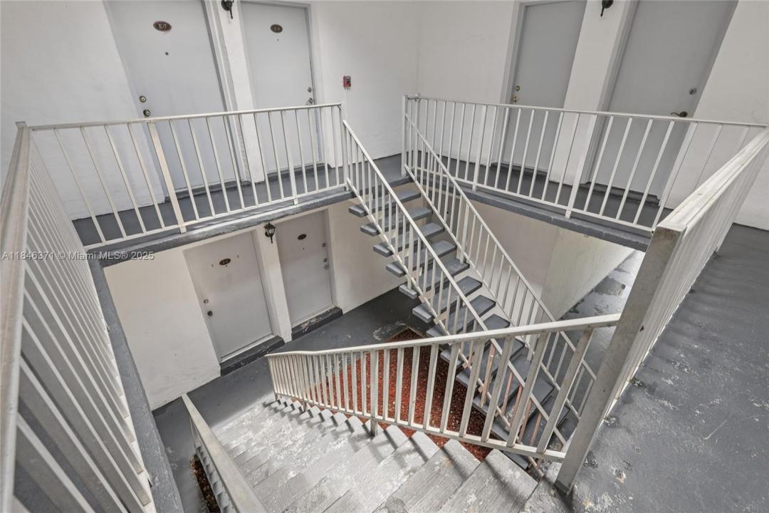 7232 SW 94th Pl E6, Miami, Flórida 33173, Estados Unidos