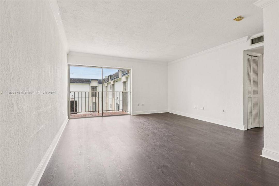 7232 SW 94th Pl E6, Miami, Flórida 33173, Estados Unidos