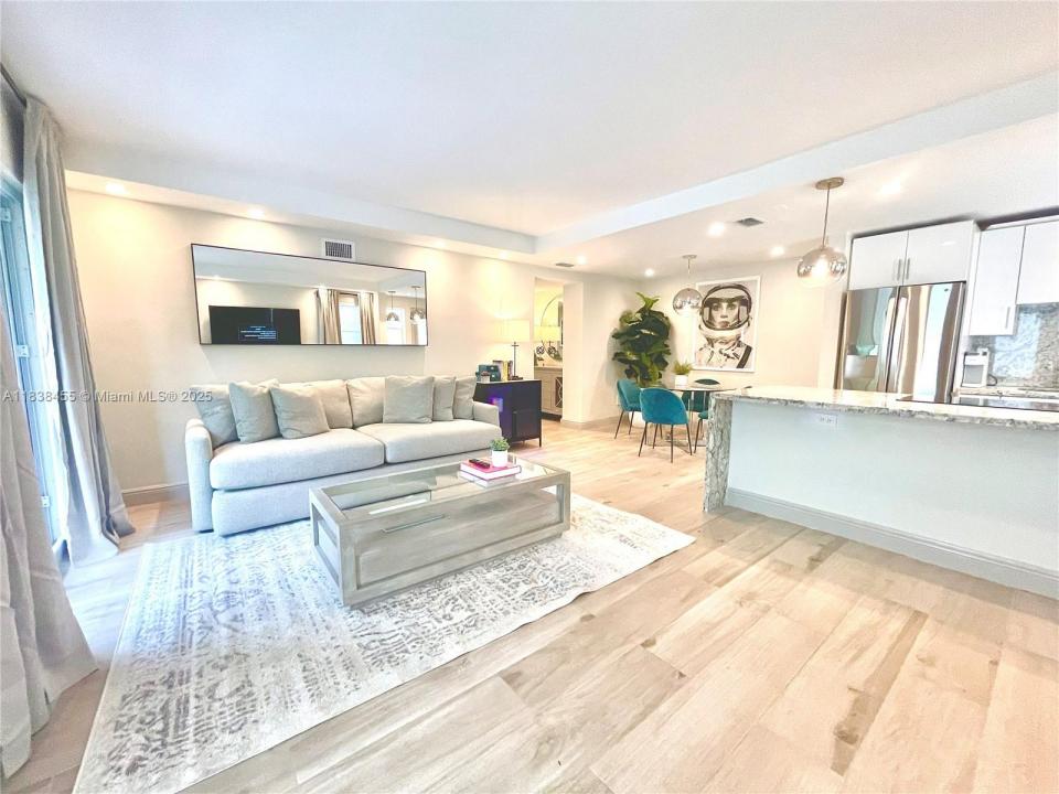 626 Meridian Ave 1, Miami Beach, فلوريدا 33139, الولايات المتحدة