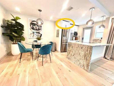 626 Meridian Ave 1, Miami Beach, Florida 33139, USA