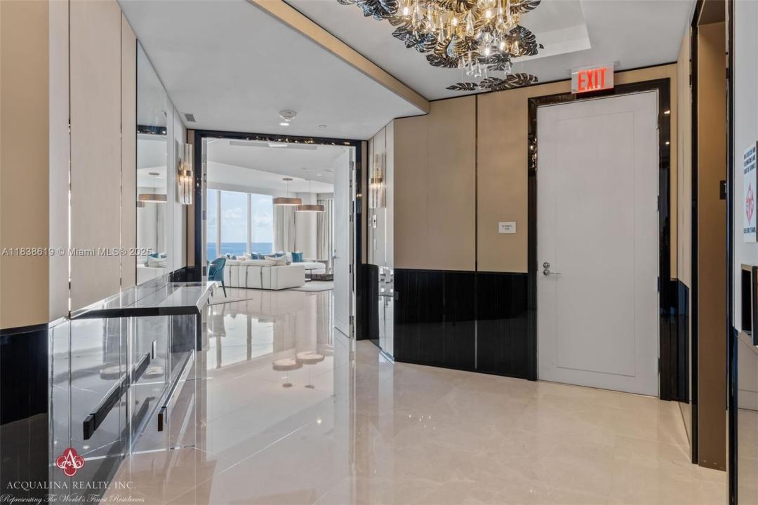 17975 COLLINS AVENUE 1002, Sunny Isles Beach, Florida 33160, USA