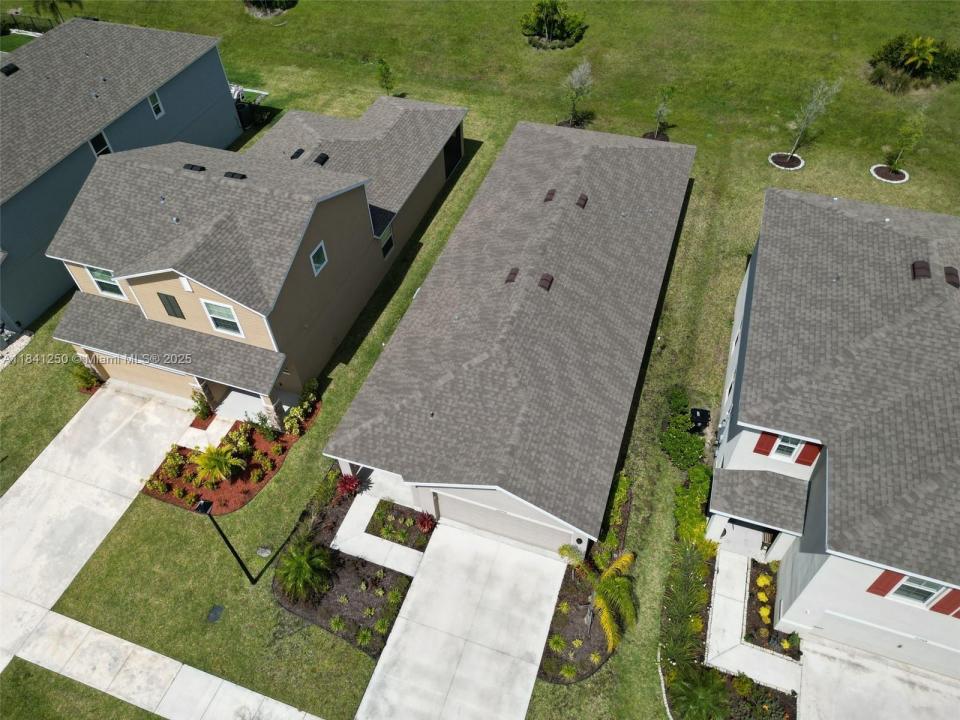 10770 SW Vasari Way, Port St. Lucie, Florida 34987