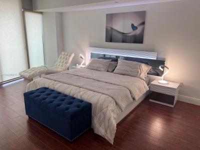 495 Brickell Ave 2707, Miami, Florida 33131, USA