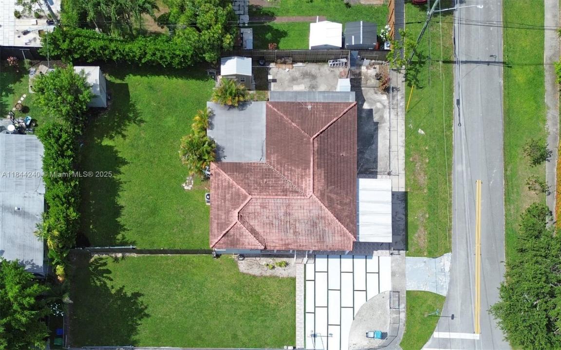 6290 SW 37th St, Miami, Florida 33155