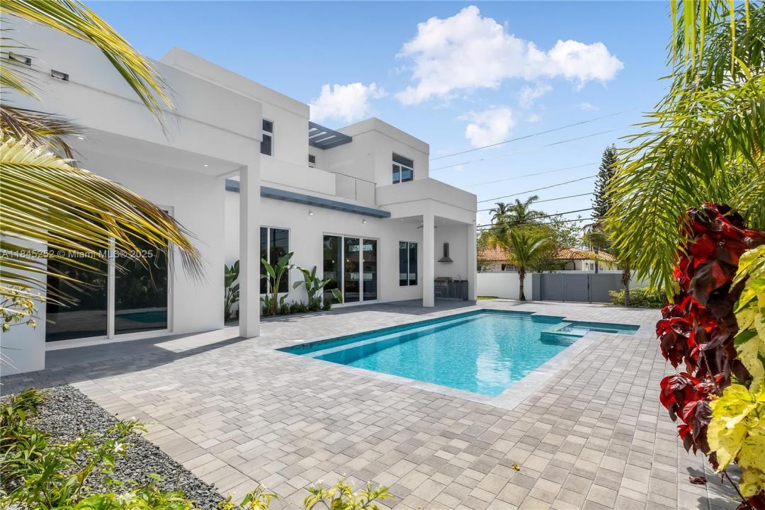 9895 NW 26th St, Doral, Florida 33172, Stati Uniti