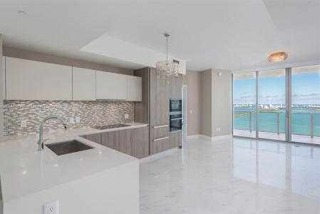 2900 NE 7th Ave 3903, Miami, Florida 33137, USA