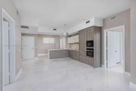 2900 NE 7th Ave 3903, Miami, Florida 33137, USA