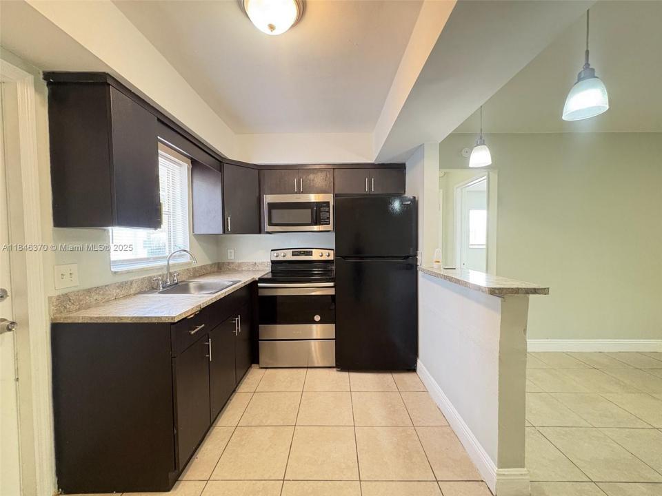 4340 NW 21st Ave 1, Oakland Park, Flórida 33309, Estados Unidos