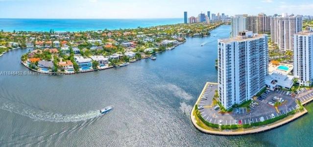 20515 E Country Club Dr 1449, Aventura, Florida 33180, USA