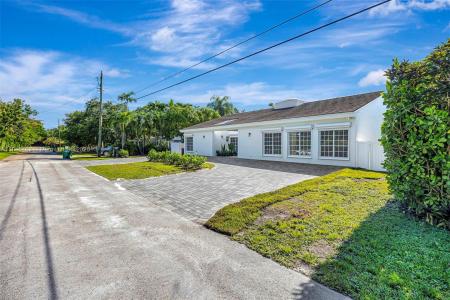 6841 SW 71st Ave, Miami, Florida 33143, USA