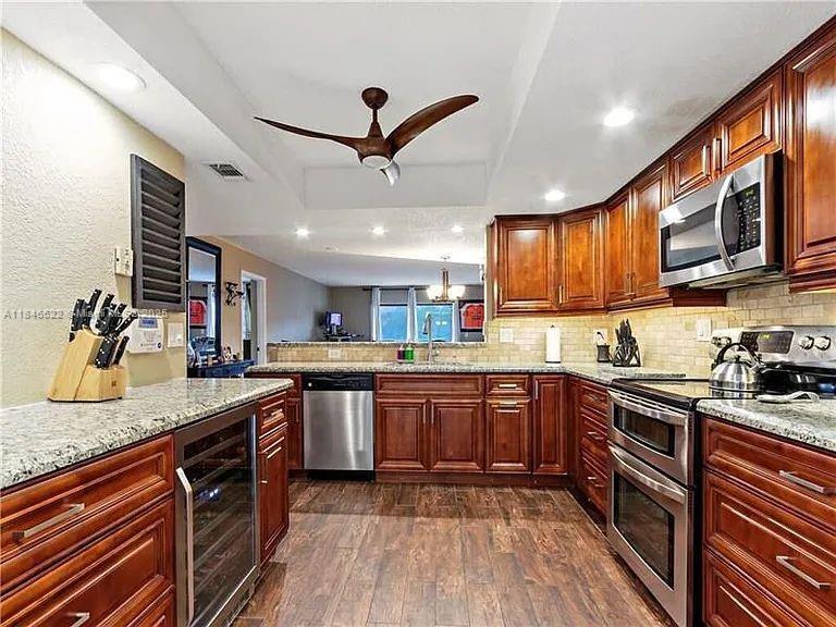 65 Deer Creek Rd 106, Deerfield Beach, Florida 33442, Stati Uniti