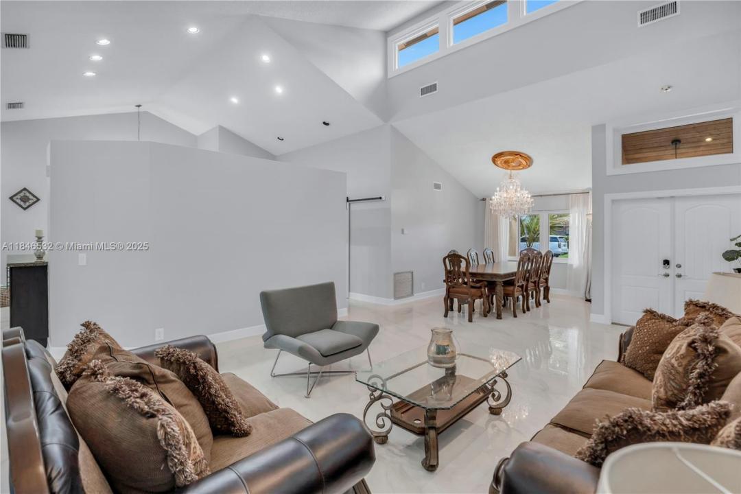 663 NW 107th Ln, Coral Springs, Florida 33071
