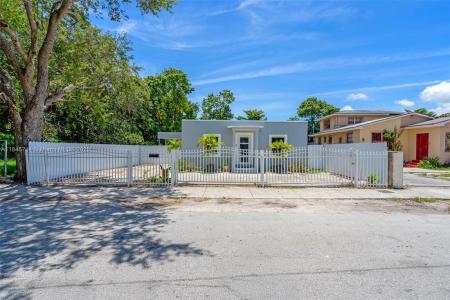870 NW 100th St, Miami, Florida 33150, USA