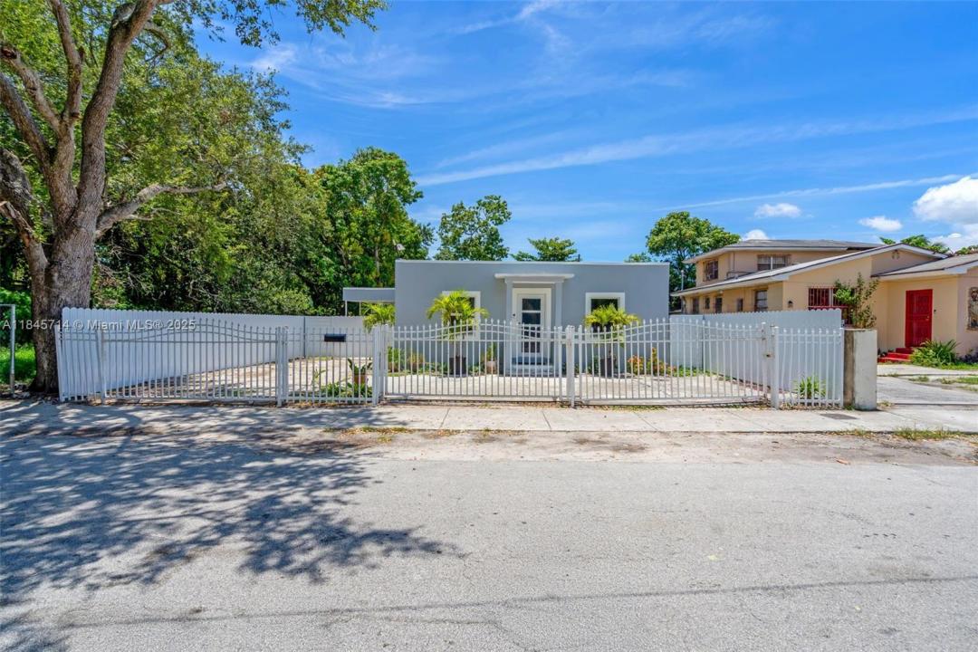 870 NW 100th St, Miami, 플로리다 33150, 미국