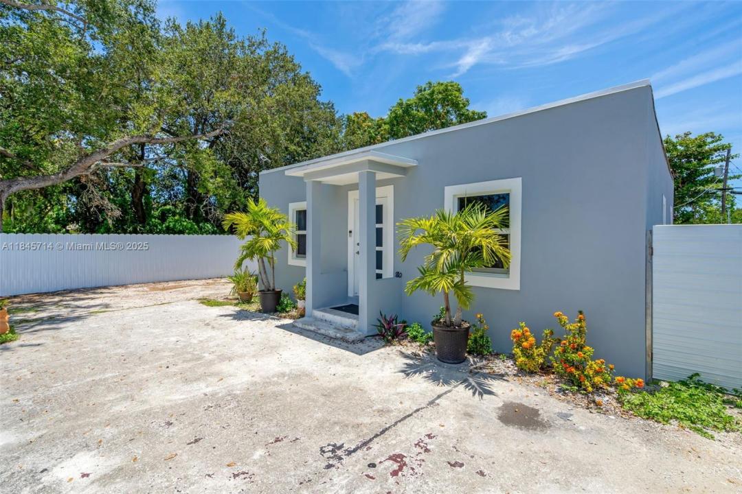 870 NW 100th St, Miami, 플로리다 33150, 미국