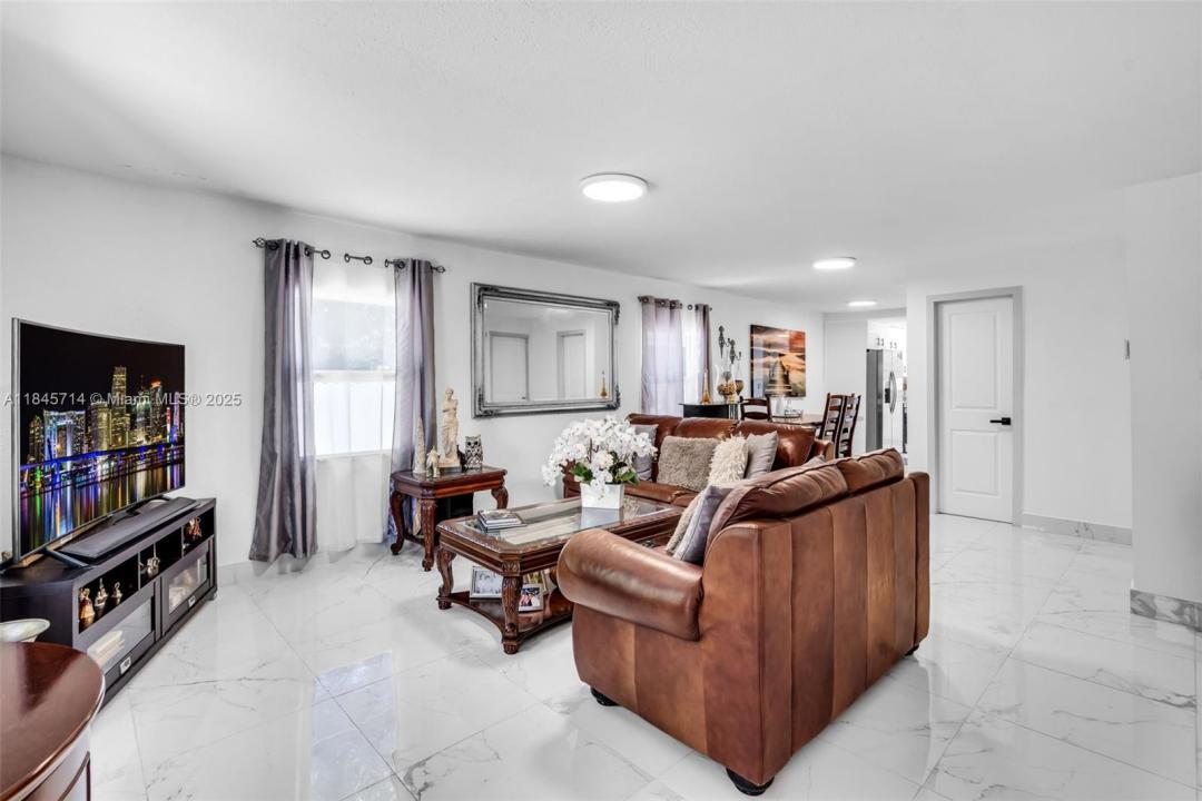 870 NW 100th St, Miami, 플로리다 33150, 미국