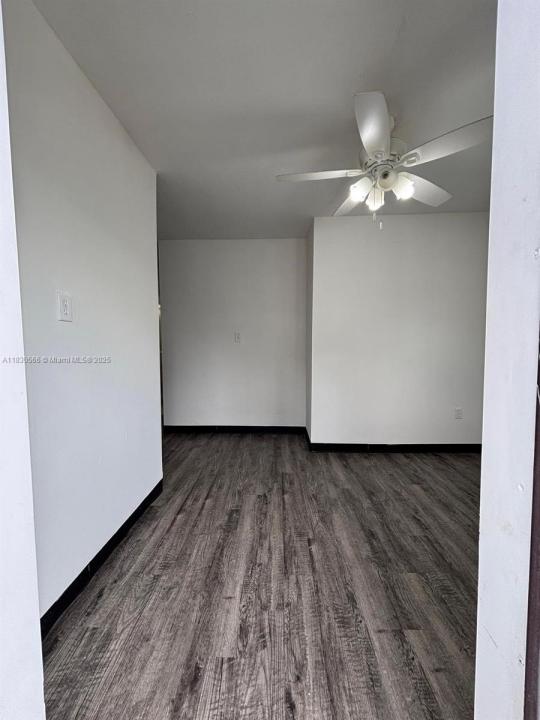 1181 NW 8th St Rd 17, Miami, Florida 33136, Estados Unidos