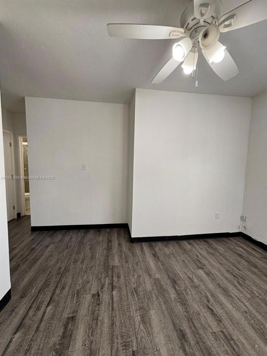 1181 NW 8th St Rd 17, Miami, Florida 33136, Estados Unidos