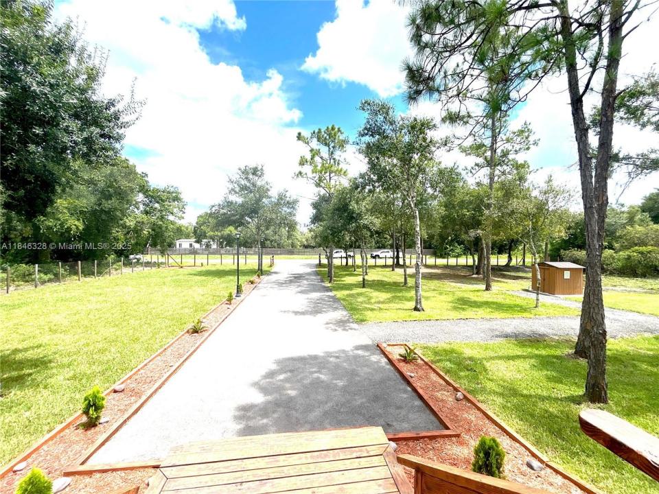 230 Hunting Club Ave, Clewiston, フロリダ 33440, アメリカ合衆国