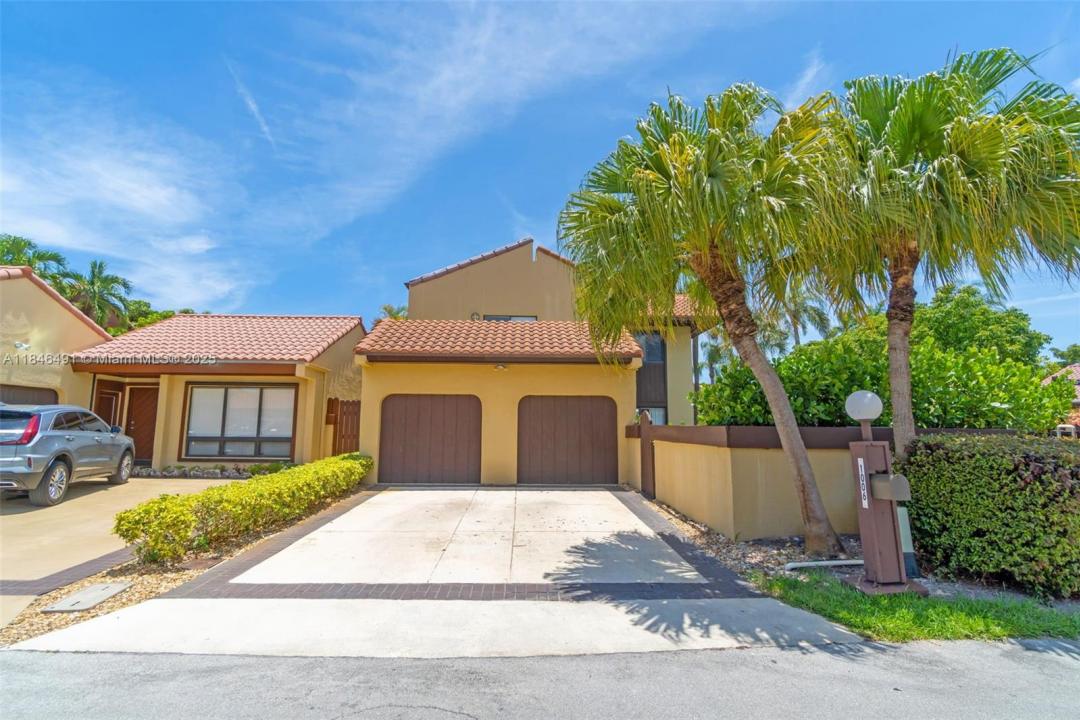 1006 NE 202nd Ln, Miami, フロリダ 33179, アメリカ合衆国