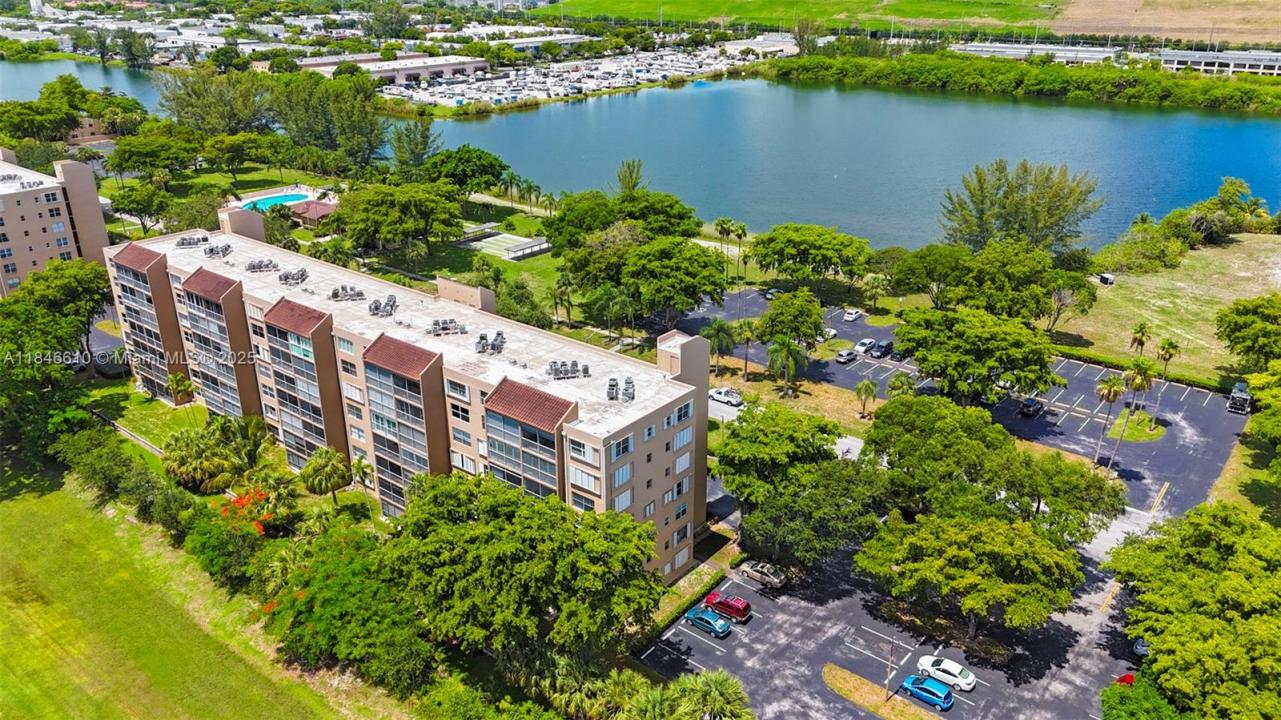 4570 NW 18th Ave 606, Deerfield Beach, Florida 33064, Stati Uniti