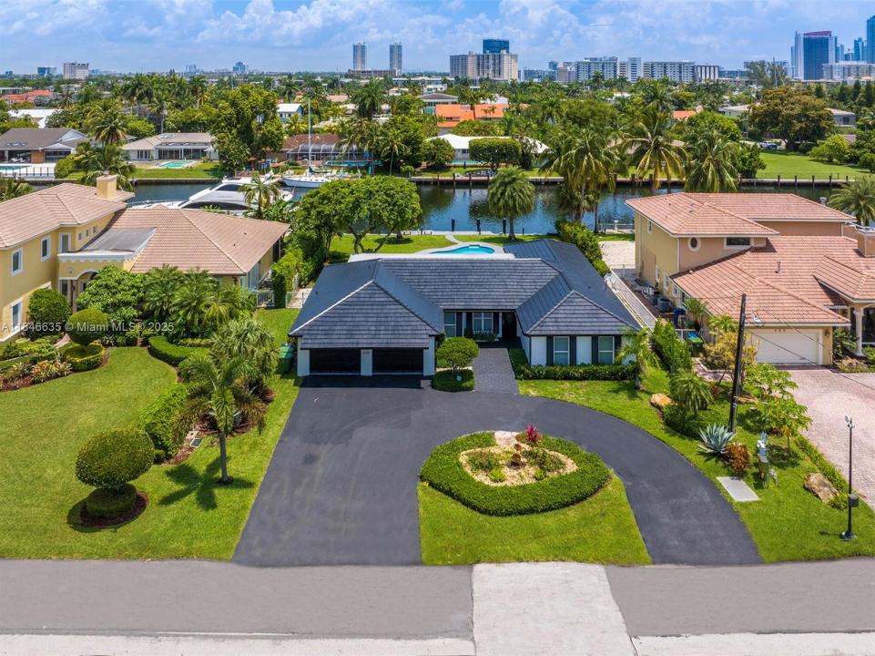 430 Holiday Drive, Hallandale Beach, Flórida 33009, Estados Unidos