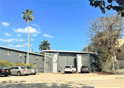 1177 NW 8th St Rd 5, Miami, Florida 33136, USA