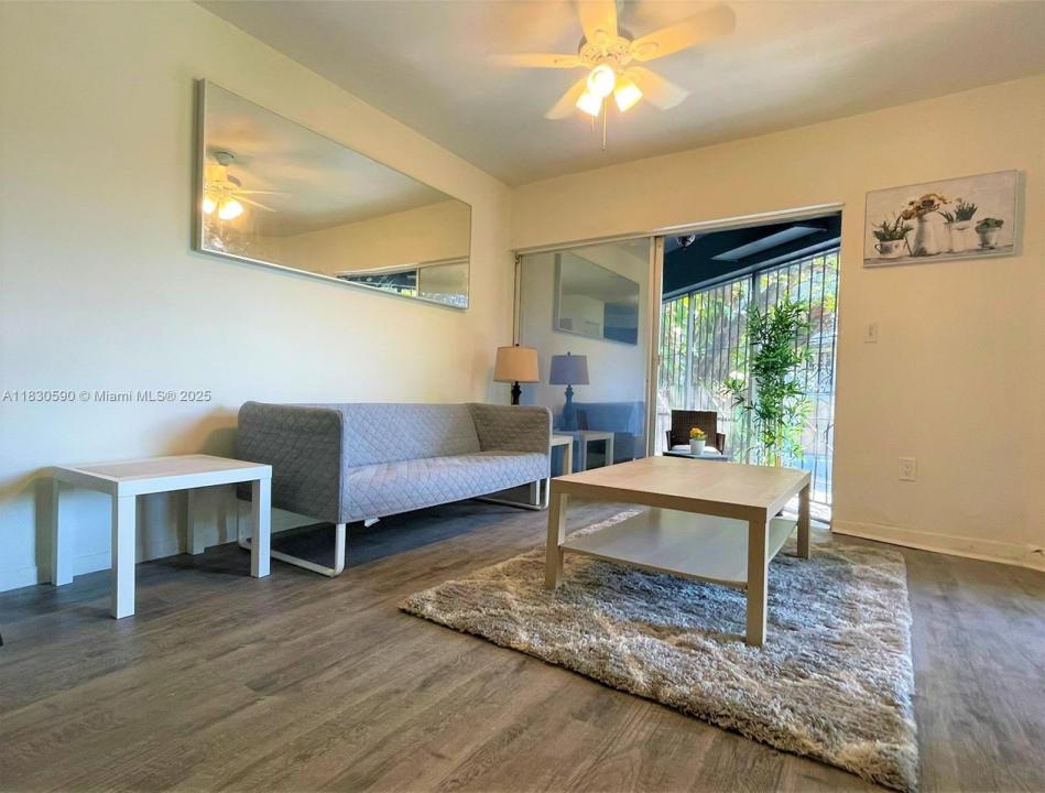 1177 NW 8th St Rd 5, Miami, Florida 33136, Estados Unidos
