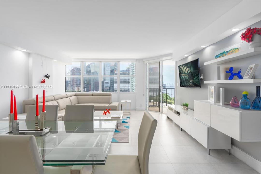 1901 Brickell Ave B1611, Miami, Flórida 33129, Estados Unidos