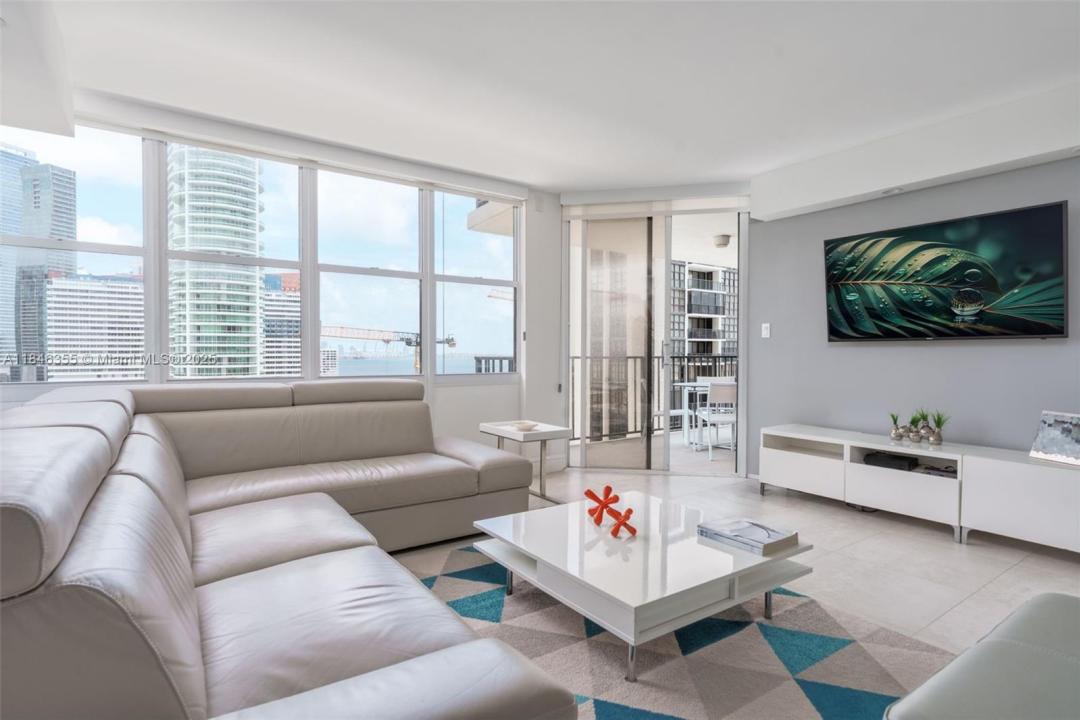1901 Brickell Ave B1611, Miami, Flórida 33129, Estados Unidos