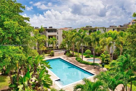 6890 N Kendall Dr B406, Pinecrest, Florida 33156, USA
