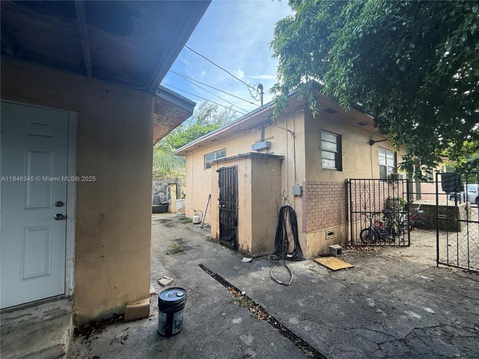 13425 NW 31st Ave, Opa-Locka, פלורידה 33054, ארצות הברית של אמריקה 