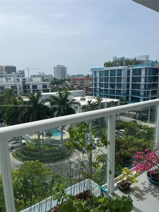 10000 W Bay Harbor Dr 625, Bay Harbor Islands, Флорида 33154, Соединенные Штаты