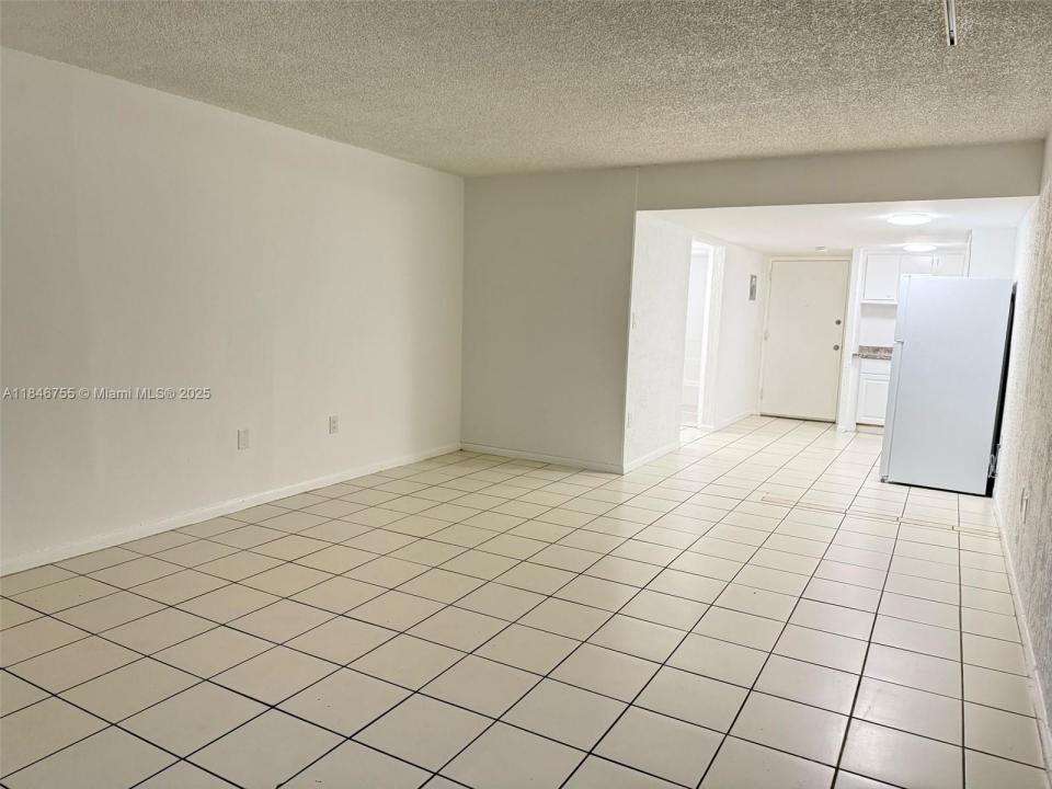 750 NE 195th St 128, Miami, Florida 33179, Stati Uniti