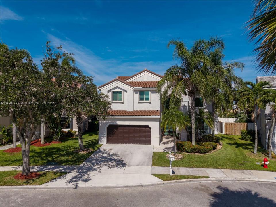 1055 Cedar Falls Dr, Weston, Florida 33327, Amerika Birleşik Devletleri