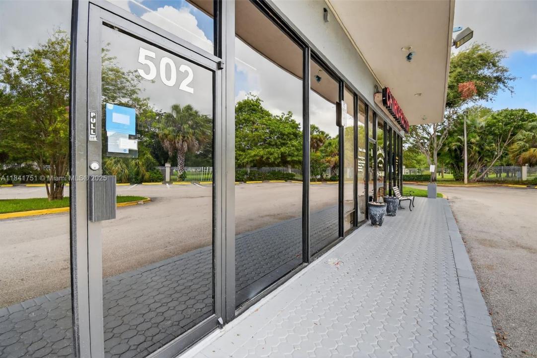 3801 N University Dr 502, Sunrise, Florida 33351, Stati Uniti