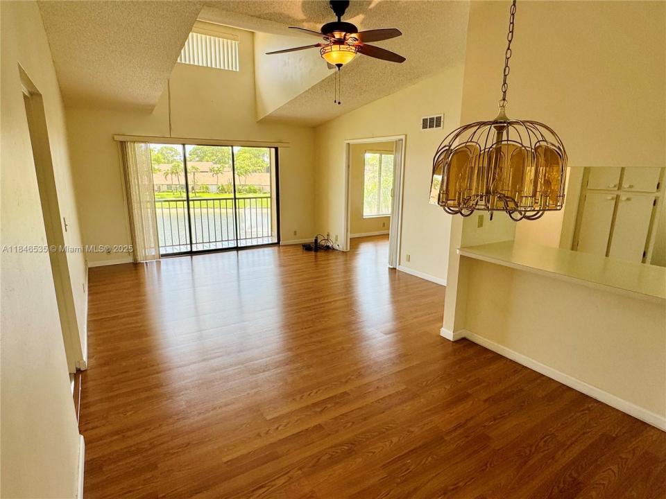 806 Sky Pine Way H3, Green Acres, Флорида 33415, Соединенные Штаты