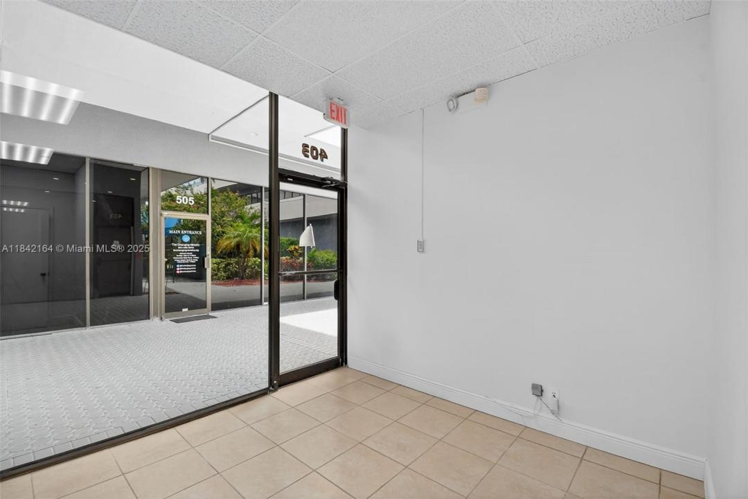 3801 N University Dr 402, Sunrise, Florida 33351, Stati Uniti