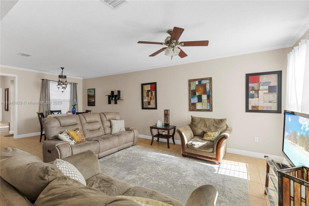 1112 SW 146th Ter, Pembroke Pines, Florida 33027, USA