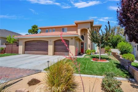 Cedarbrook Lane, Victorville, California 92395