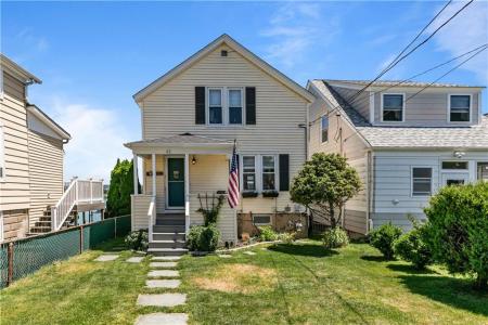 45 Cedar Avenue, Portsmouth, RI 02871, USA